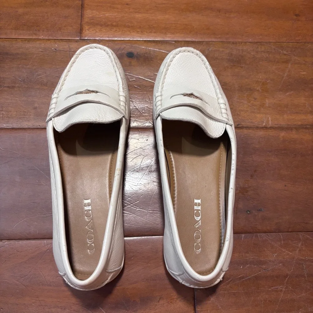 COACH Chalk White Leather Penny‎ Loafers|Minimalist Chic|Preppy Coastal| Sz 8